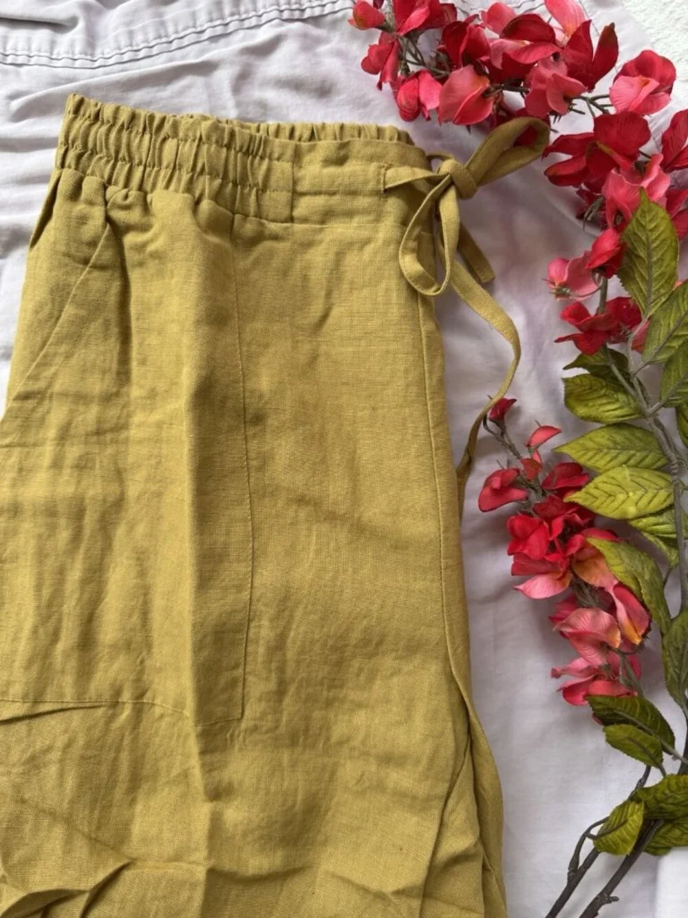 Dr Flax European 100% Linen Bermuda Shorts Mens S/M Mustard Gold Pockets NEW